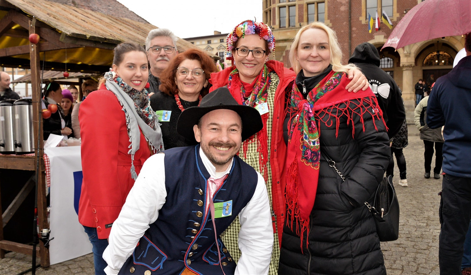 Tarnowskie Góry. Najlepszy smakołyk z jabłka przygotowała Rada Dzielnicy Repty Śląskie razem z Piekarnią Cukiernią Dolnicki. Fot. Jarosław Myśliwski
